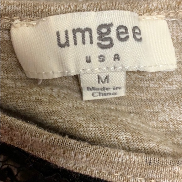 3/$20 Umgee• Womens Long Sleeve Top With Lace - Picture 2 of 4